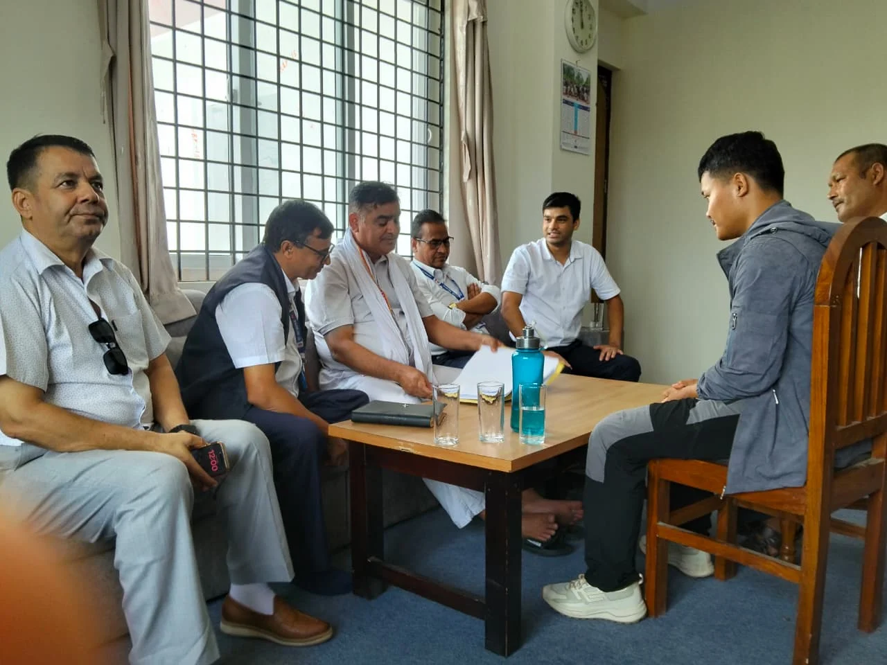 गुराँस टोलको भूमि समस्या समाधान गर्न सरोकारवालाको ऐक्यबद्धता: स्थलगत निरीक्षण गरी कानुनी प्रक्रिया अघि बढाइने WhatsApp Image 2026 07 21 at 15.37.04