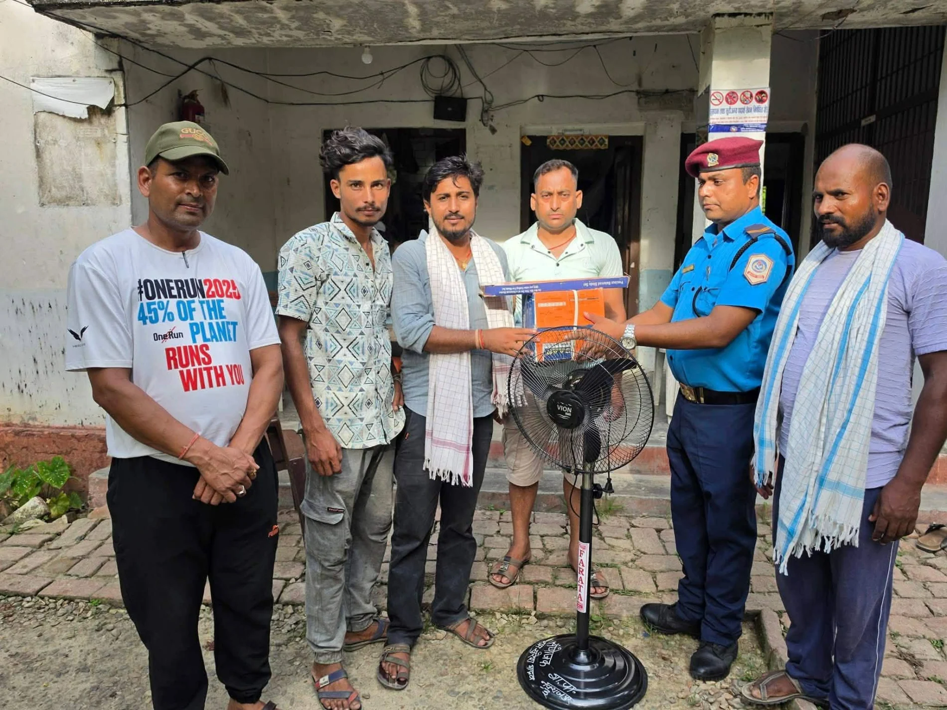 सामाजिक सञ्जालमा उम्मेदवारी घोषणादेखि चुनावी हारसम्म, परिणामपछि पनि रोकिएन समाजसेवाको यात्रा 773799933 1094900769578216 9095918742584185189 n