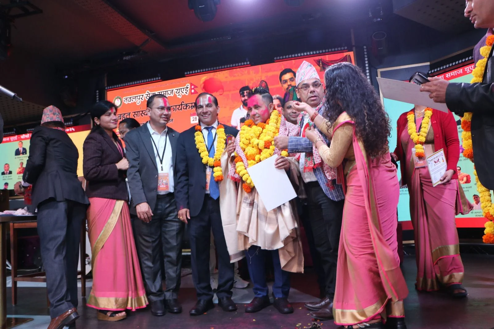 नवलपुर सेवा समाज, यूएईको पाँचौं अधिवेशन तथा बृहत् सांस्कृतिक कार्यक्रम भव्य रूपमा सम्पन्न भएकाे छ। IMG 20251231 WA0094